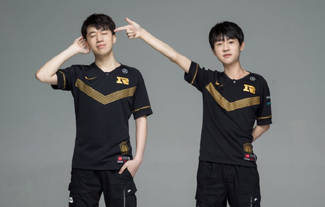 网友们纷纷 网友们纷纷